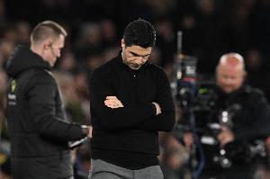 心理委员我不得劲！枪手球迷起诉阿森纳球员没斗志、塔帅缺乏战术